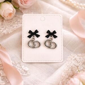 Chic Black Bow CD Silver Earrings